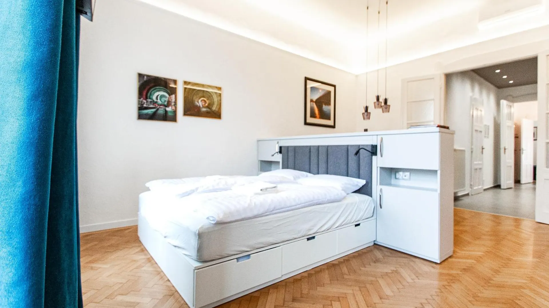 Suite With Parliament View Budapest