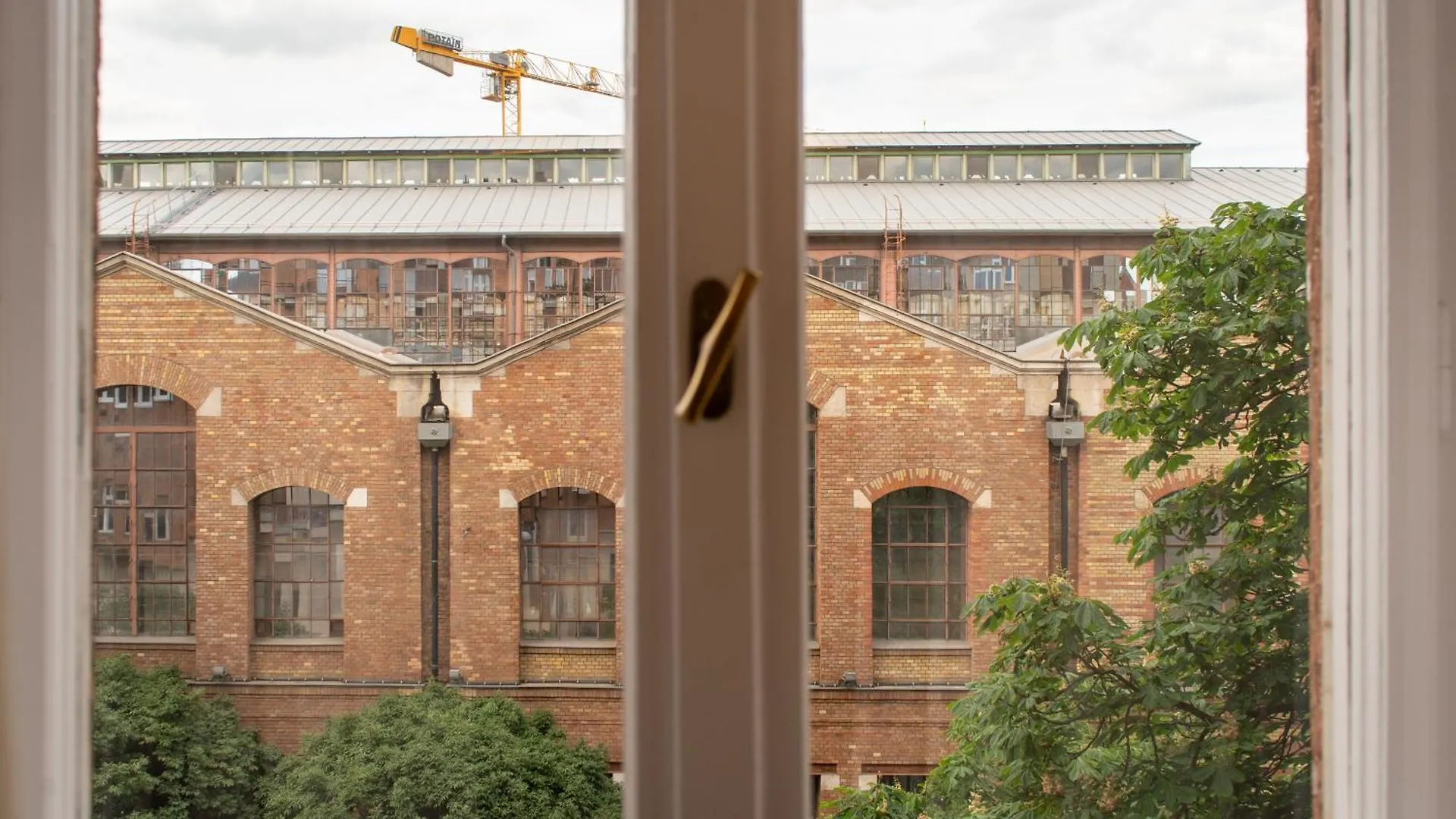 Suite With Parliament View Budapest Apartment